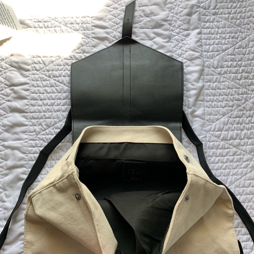 Deux Lux Demi Backpack - Picture 3 of 6